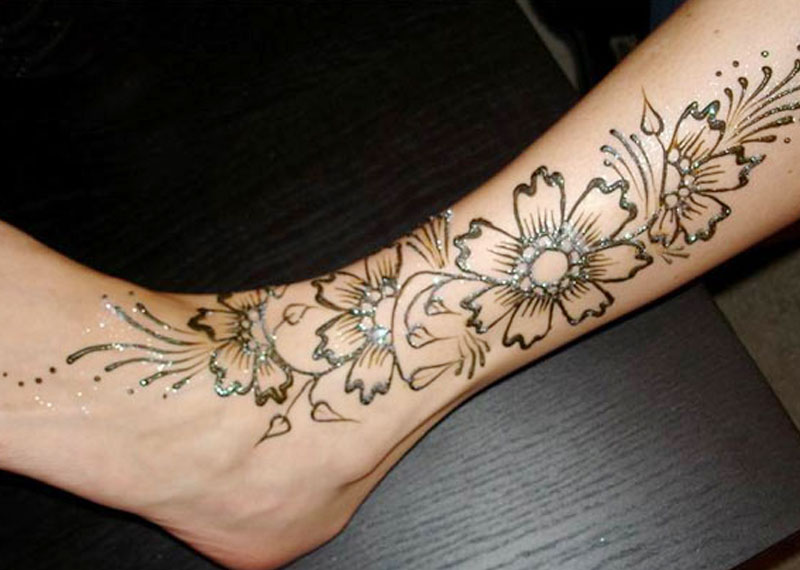 modern with mehndi designs