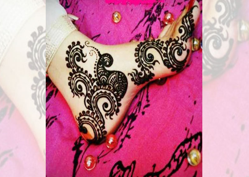 traditional Mehndi design