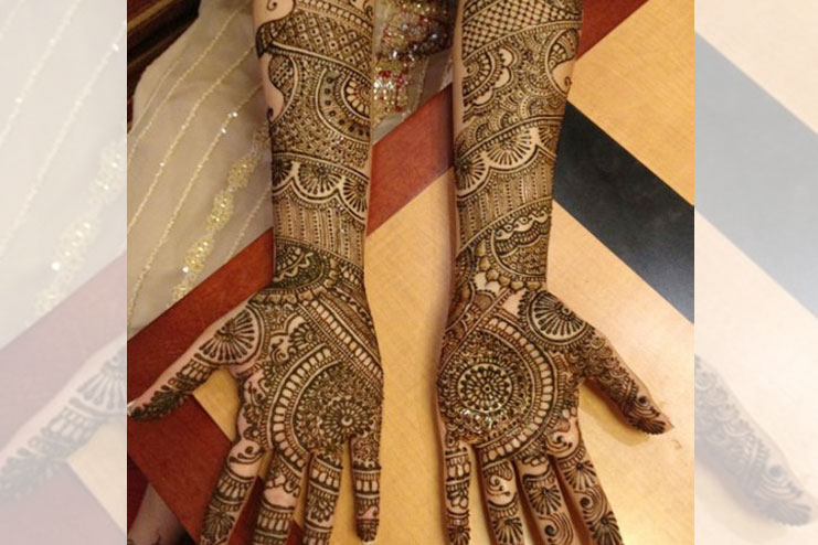 Circular Rajasthani Mehendi