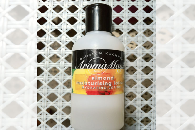 Almond moisturizing lotion