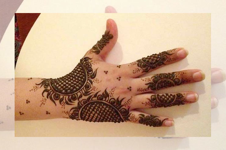 Leafy Kashmiri Mehndi Design