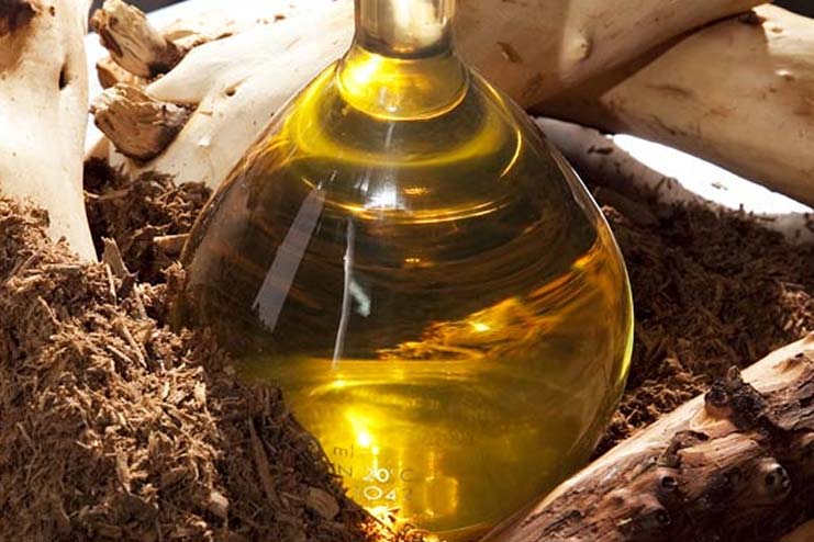 How To Use Sandalwood Oil For Skin