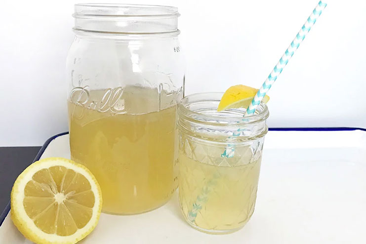 lemon juice and Sweetener