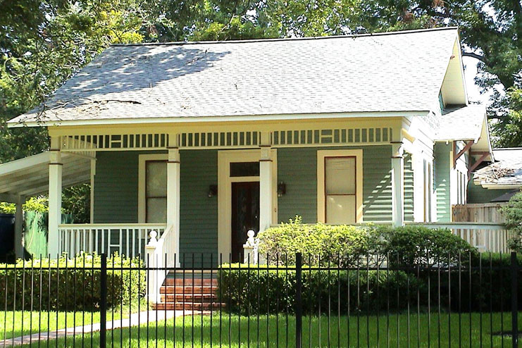 Small Houses/Bungalows