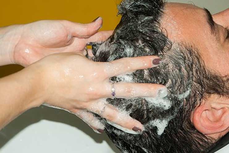 Benefits-of-not-using-shampoo02