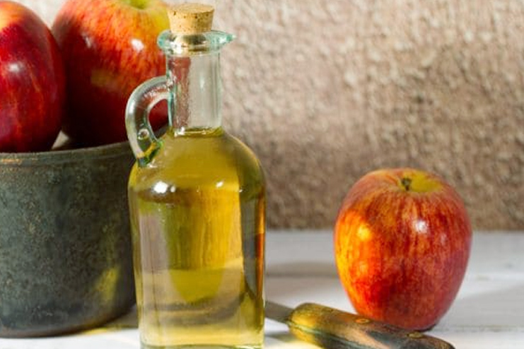 Apple Cider Vinegar for Swollen Lips