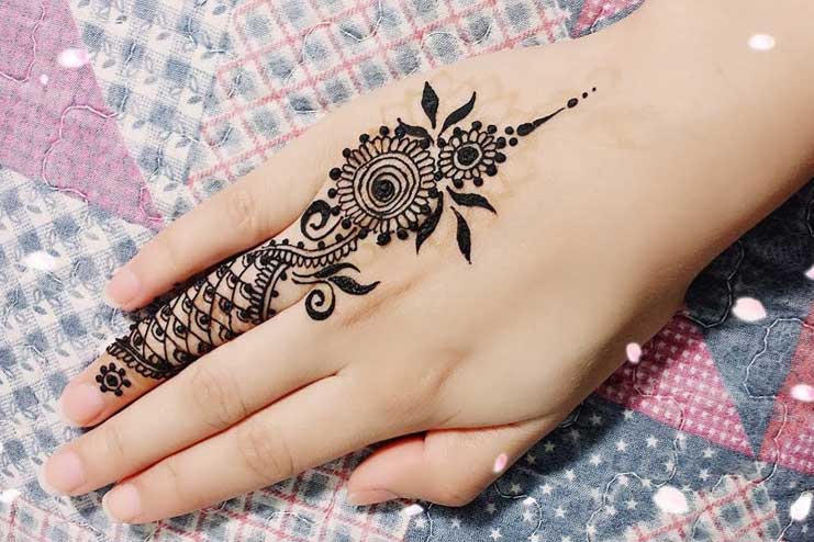 One-finger-Mehndi-Design