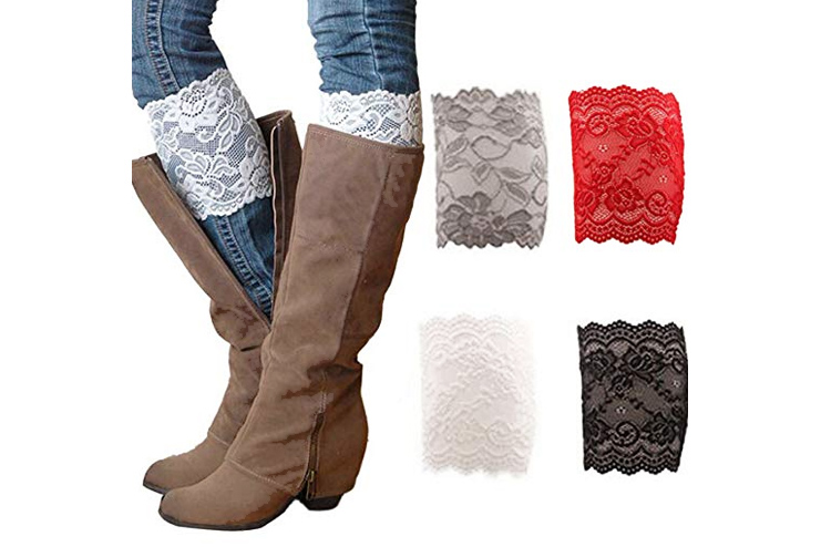 Legwarmers with lace