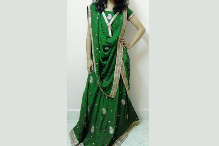 V-shaped Dupatta Draping