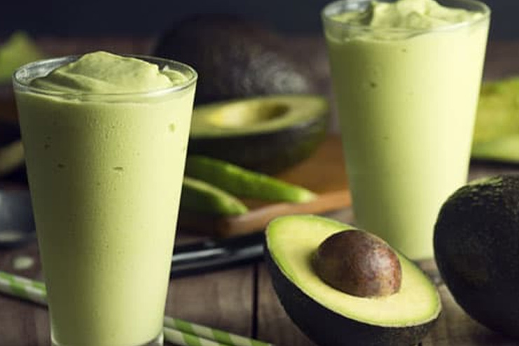Green Smoothie with Avacado