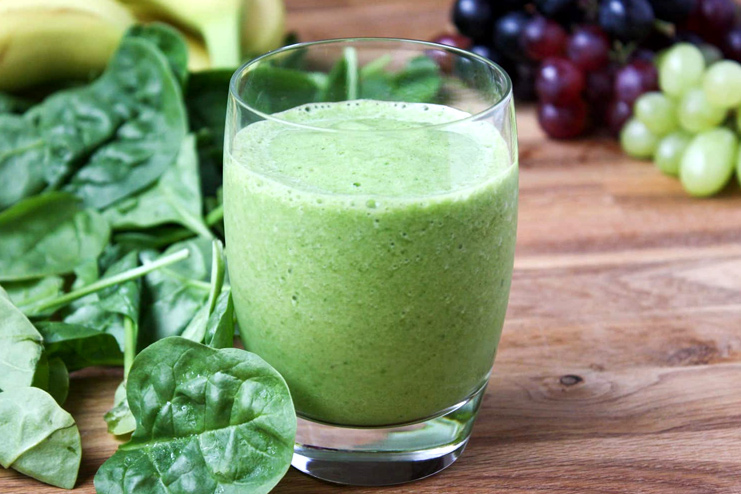 Green Smoothie with Spinach