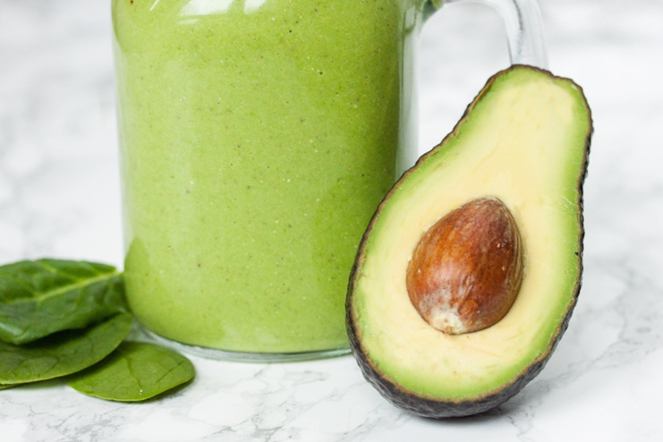 Avocado and aloe smoothie