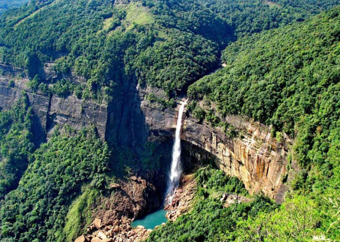 Nohkalikai Falls