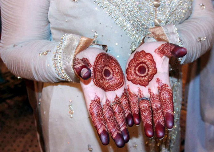 Pakistani Mehndi Designs