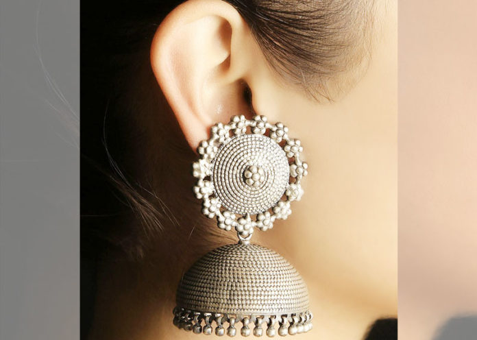 Silver jhumka