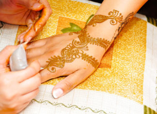 Memorable Mehendi Party At Home