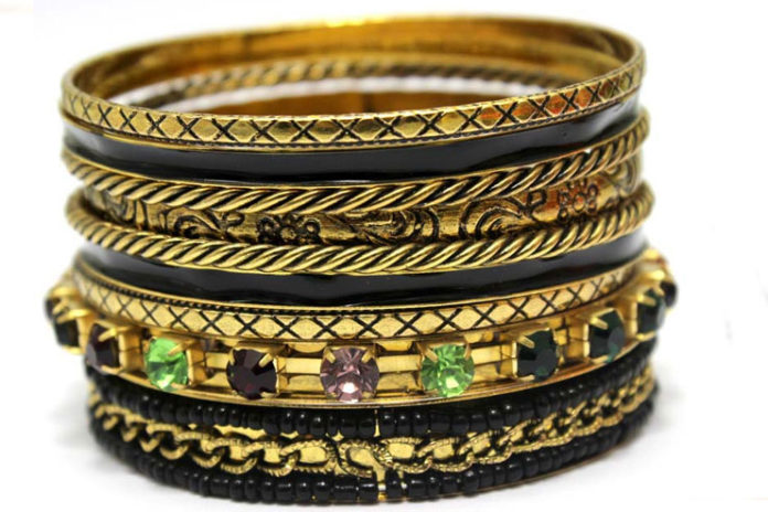 Black Indian gold bangle