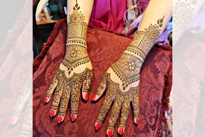 Fatima Ajani Mehendi Designer