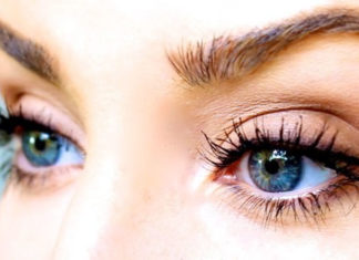 Grow Natural Eyelashes