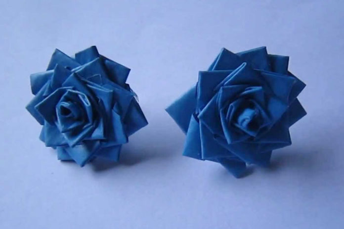 Paper rose earrings