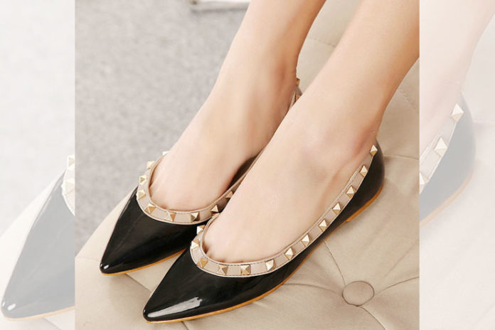 Pointed loafers shoes