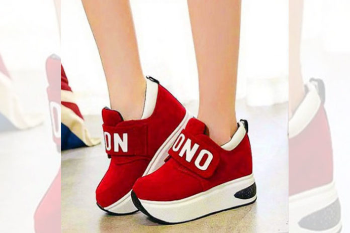 Red nono wedge shoes