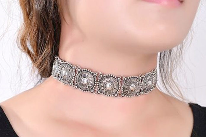 Metal Choker Necklace