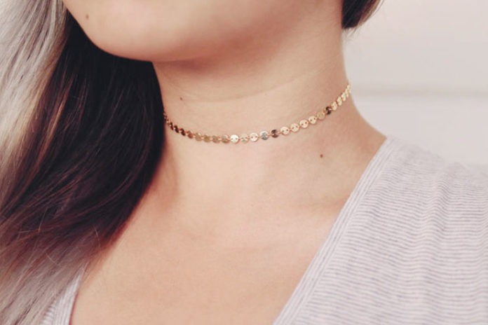 Gold coin disc choker necklace