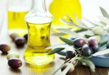 Natural Hair Care Tips Using Jojoba Oil