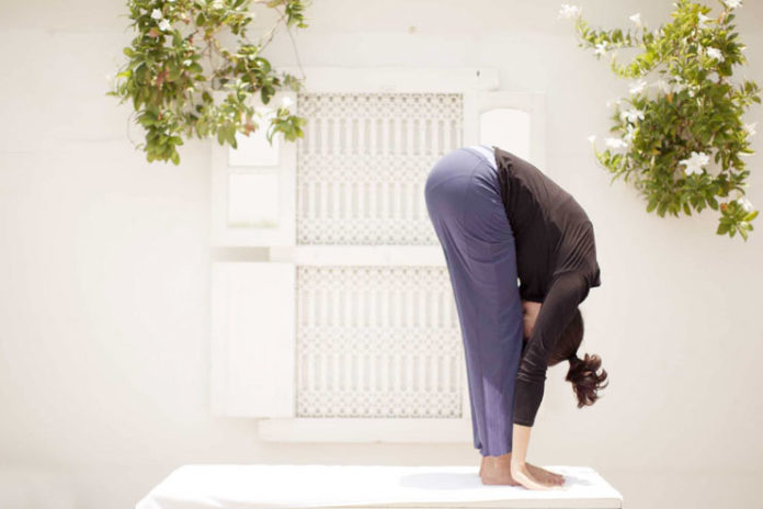 Padahastasana