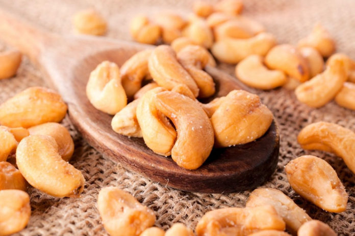 Kaju Or Cashew nut