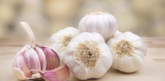 Beneficial Uses Of Garlic For Acne Scars