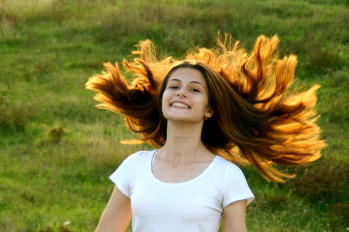 Limp Hair Bouncy And Shiny