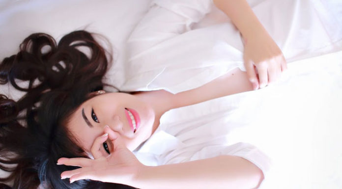 How To Style A White Shirt