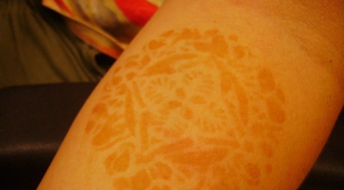 remove Mehndi at home