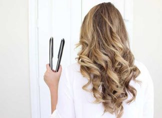 Curl-your-hair-with-straightener01