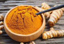 Ways-to-remove-turmeric-stains-on-skin