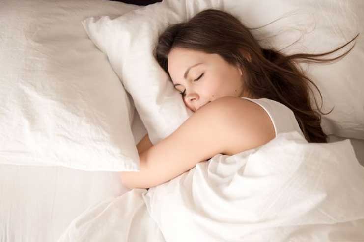 Beauty-Sleep-for-natural-glamour