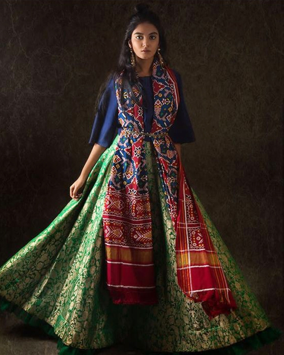 Two-side-dupatta-with-belt