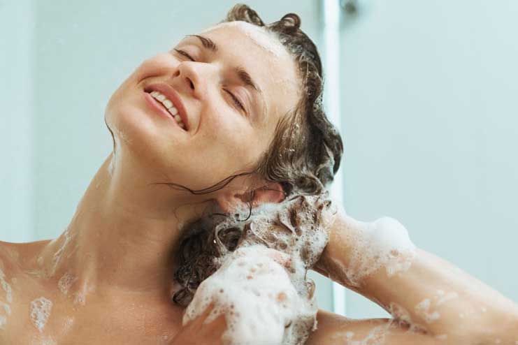 Use-mild-shampoo-for-hair-wash