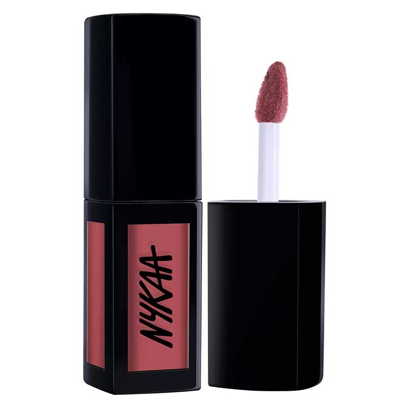 Nykaa Matte To Last: Coral Lipstick
