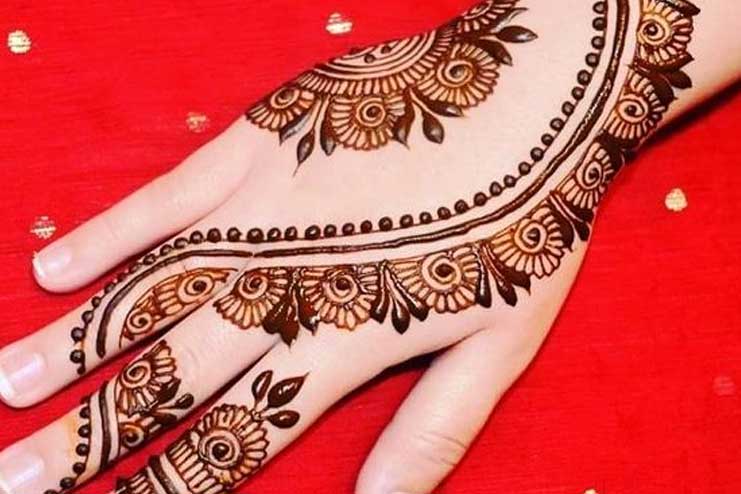 Simple floral mehndi design