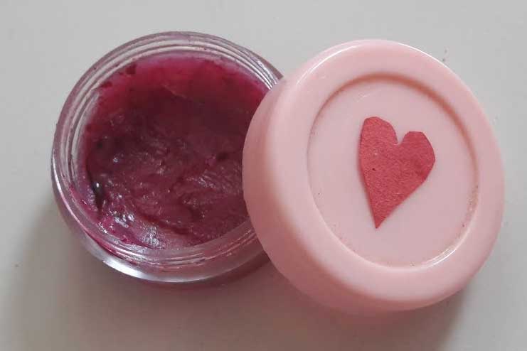 Beetroot-Lip-Mask