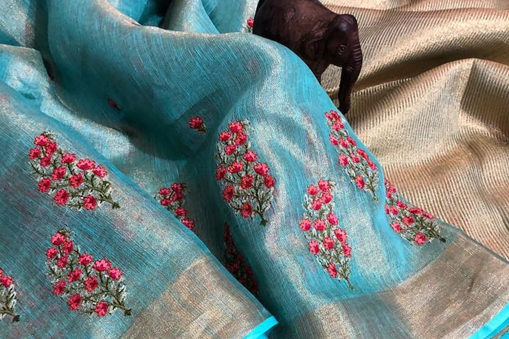Old-saree-with-fashionable-embroidery