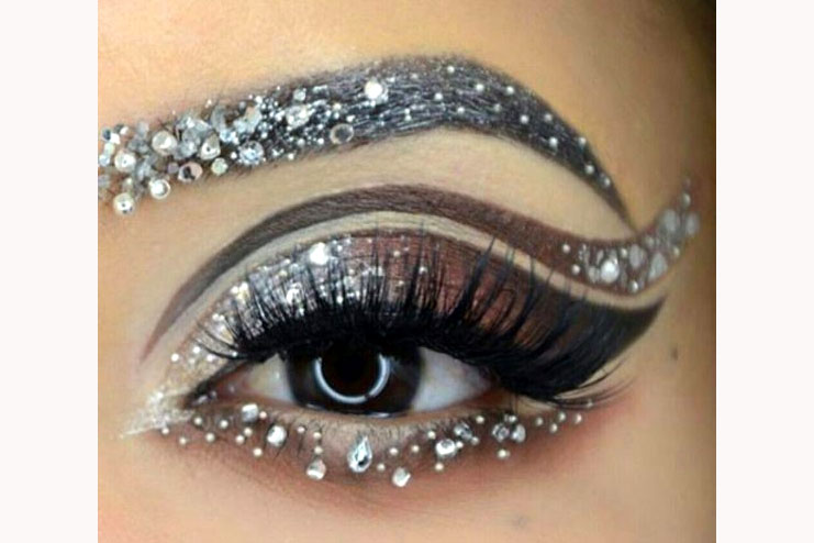 Silver drops eye makeup