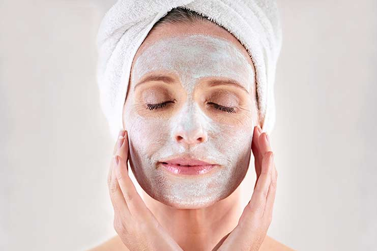 Yogurt-Mud-Mask-For-Anti-Aging