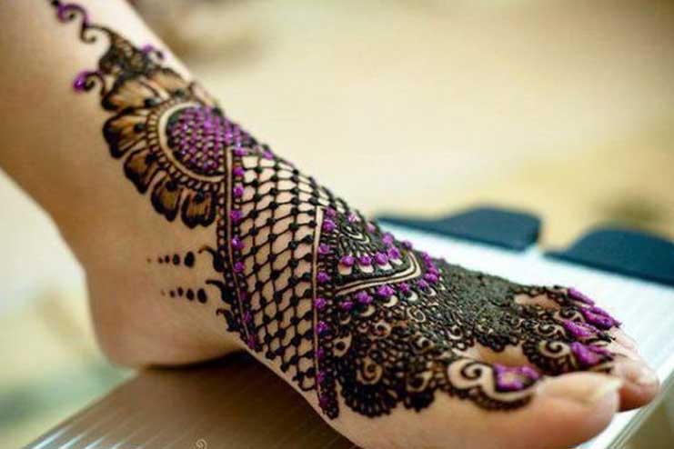 Glitter Foot Mehndi Designs for Bridal