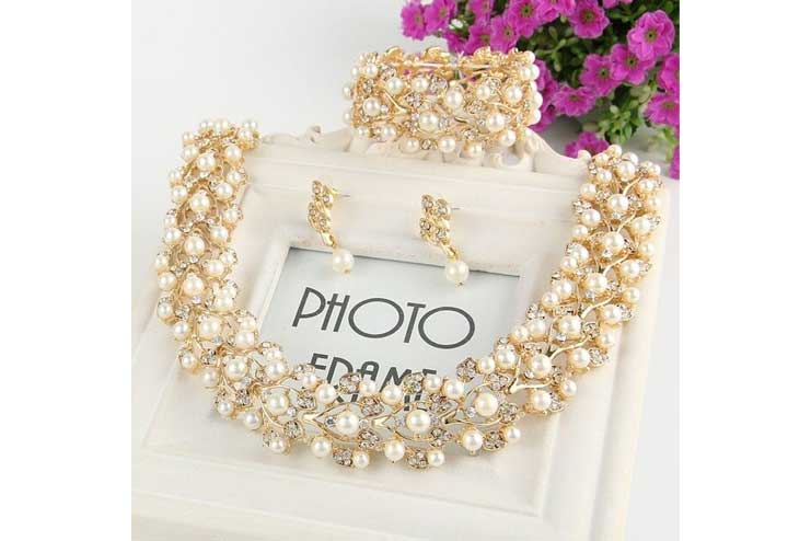 Ivory-pearl-set