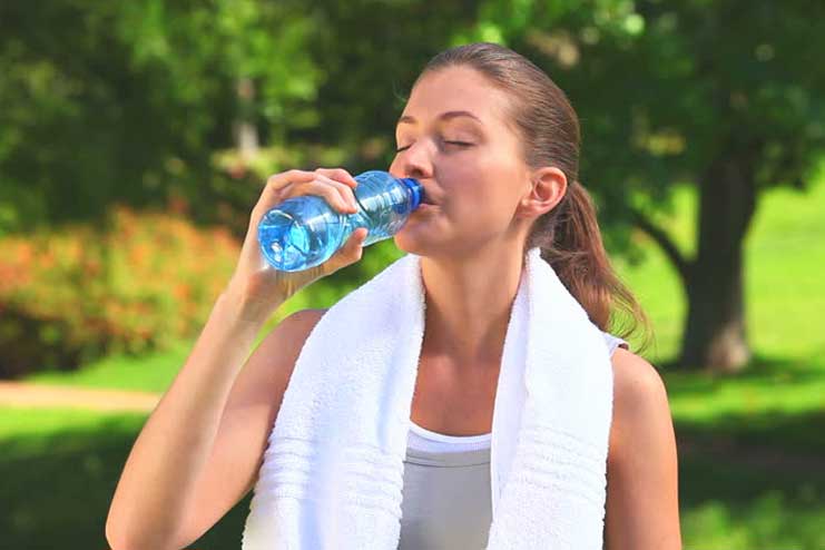 Keep-drinking-water-while-walking