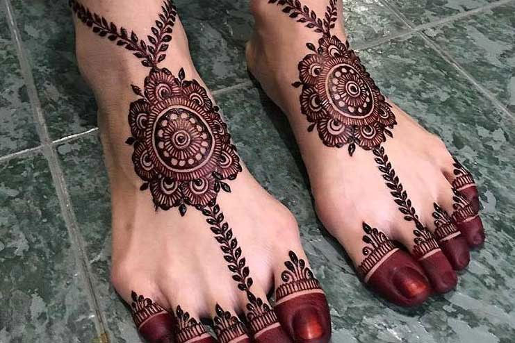 Anklets-with-mehndi